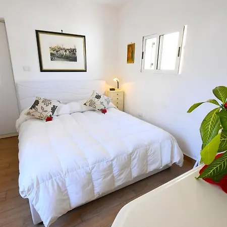 Loriand Depandance בית נופש